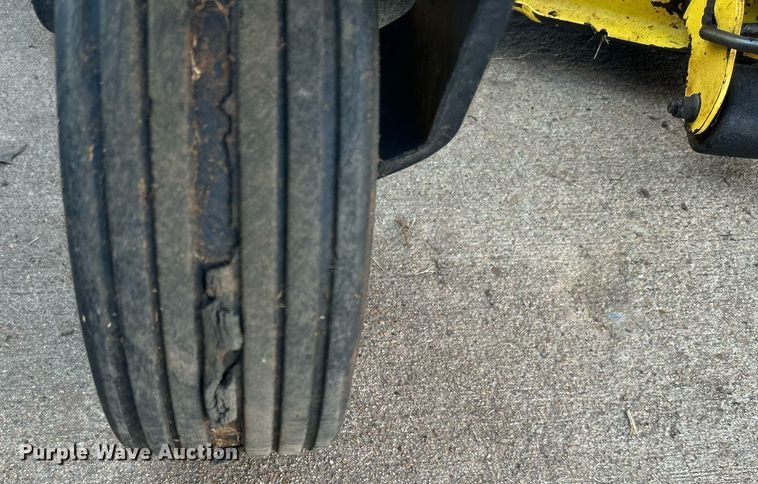 image for item LE9770 (3) lawn mowers