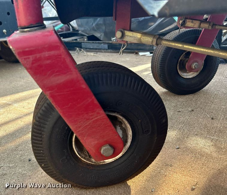 image for item LE9770 (3) lawn mowers