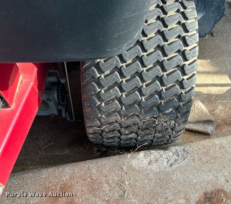 image for item LE9770 (3) lawn mowers