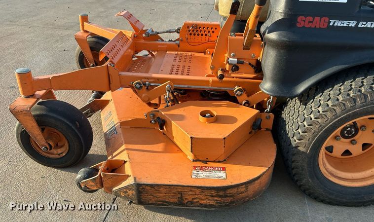 image for item LE9776 Scag Tiger Cat  ZTR lawn mower