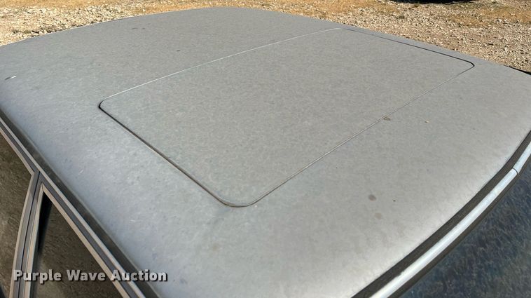 image for item LF9418 1985 Mercedes Benz 300D