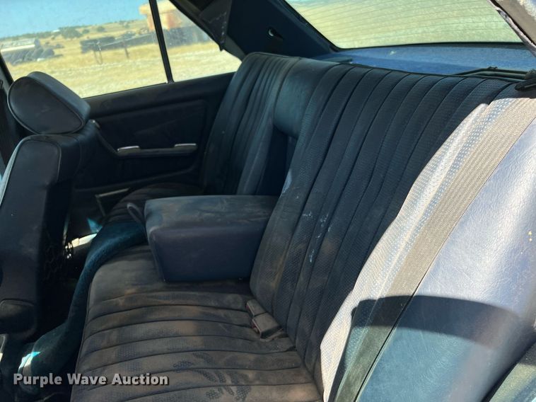 image for item LF9418 1985 Mercedes Benz 300D