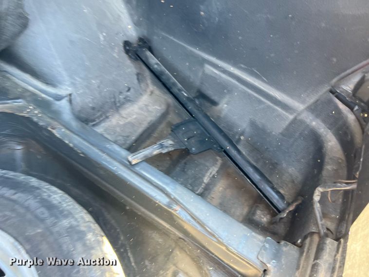 image for item LF9418 1985 Mercedes Benz 300D