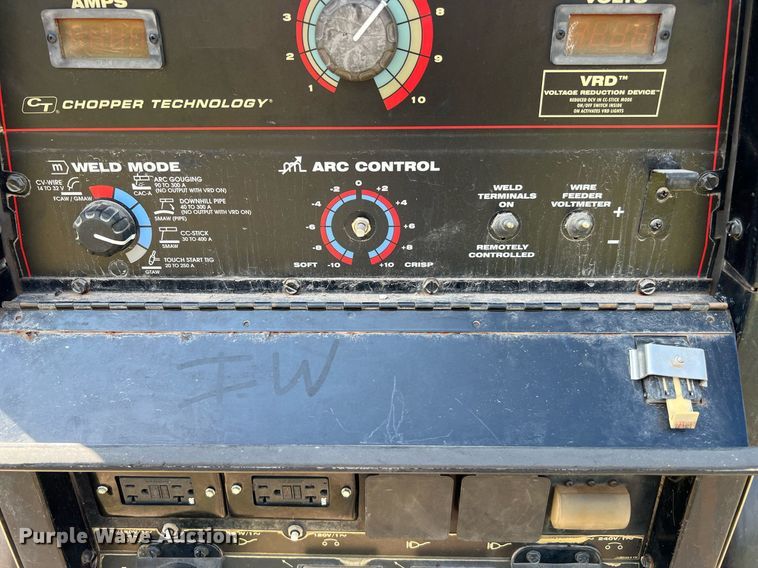 image for item LF9425 2017 Lincoln Electric Vantage 300  welder/generator