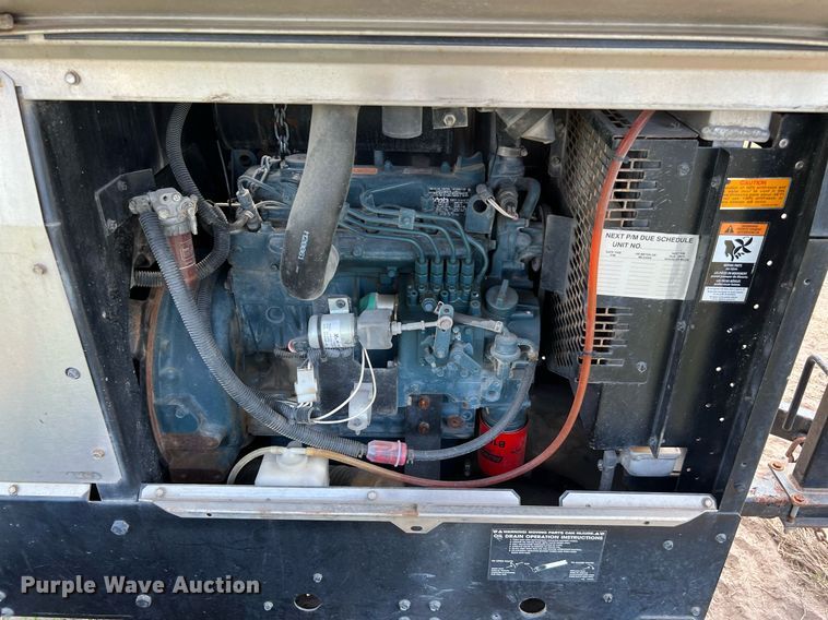 image for item LF9425 2017 Lincoln Electric Vantage 300  welder/generator