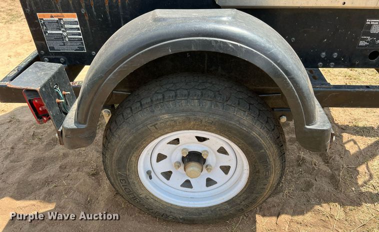 image for item LF9427 2017 Lincoln Electric Vantage 300  welder/generator