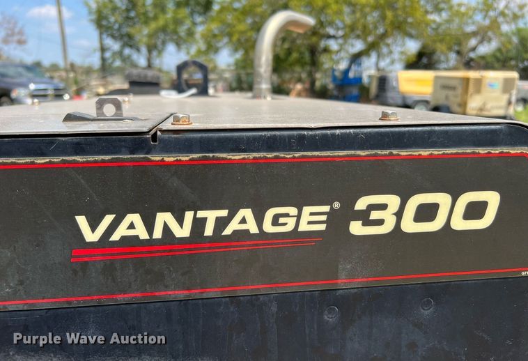 image for item LF9427 2017 Lincoln Electric Vantage 300  welder/generator