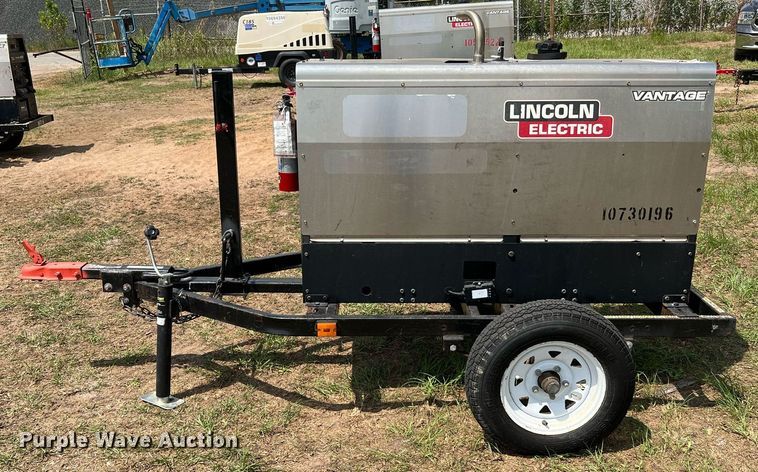 image for item LF9428 2018 Lincoln Electric Vantage 300  welder/generator
