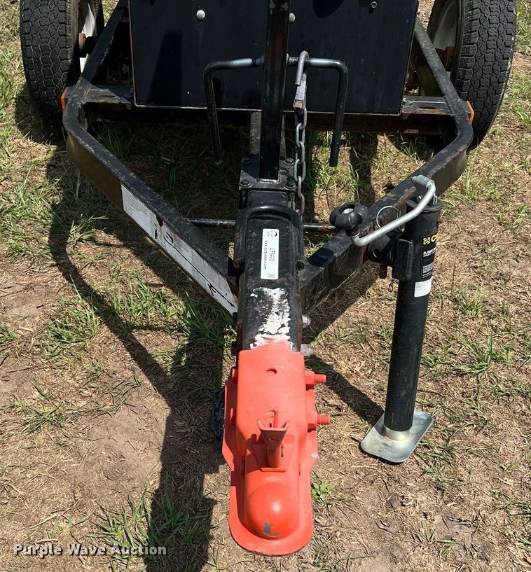 image for item LF9428 2018 Lincoln Electric Vantage 300  welder/generator