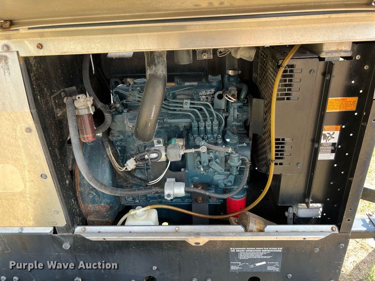 image for item LF9428 2018 Lincoln Electric Vantage 300  welder/generator