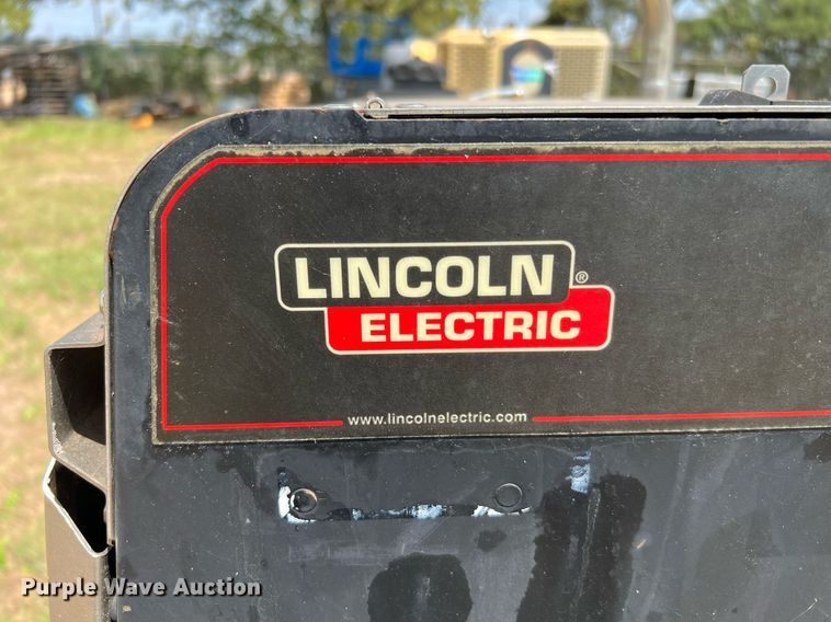 image for item LF9428 2018 Lincoln Electric Vantage 300  welder/generator