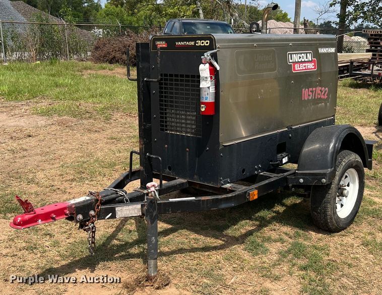 image for item LF9429 2017 Lincoln Electric Vantage 300  welder/generator