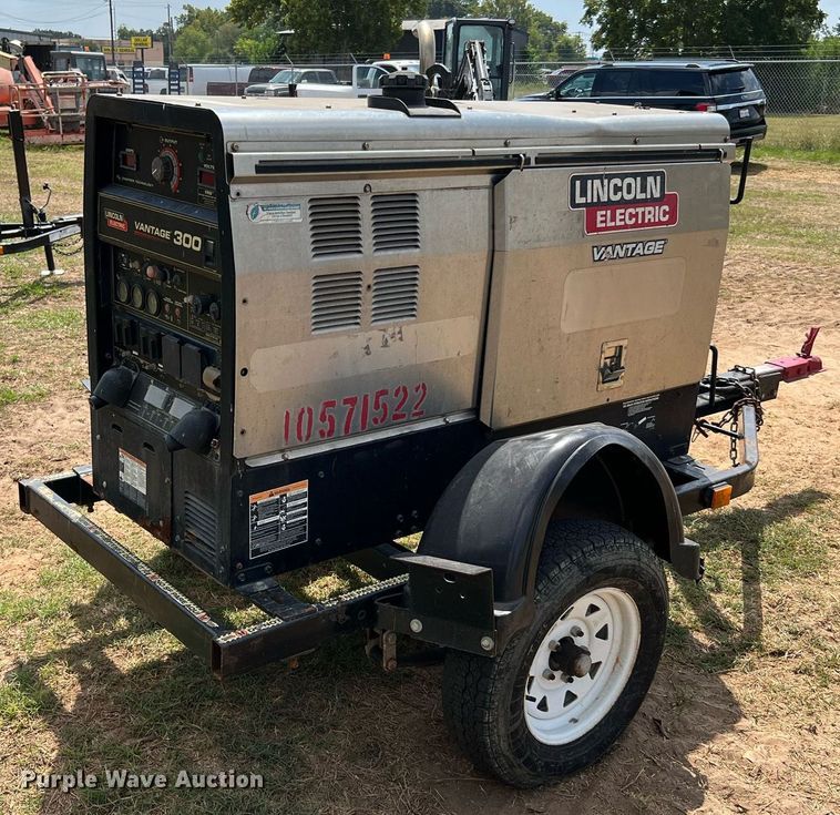 image for item LF9429 2017 Lincoln Electric Vantage 300  welder/generator