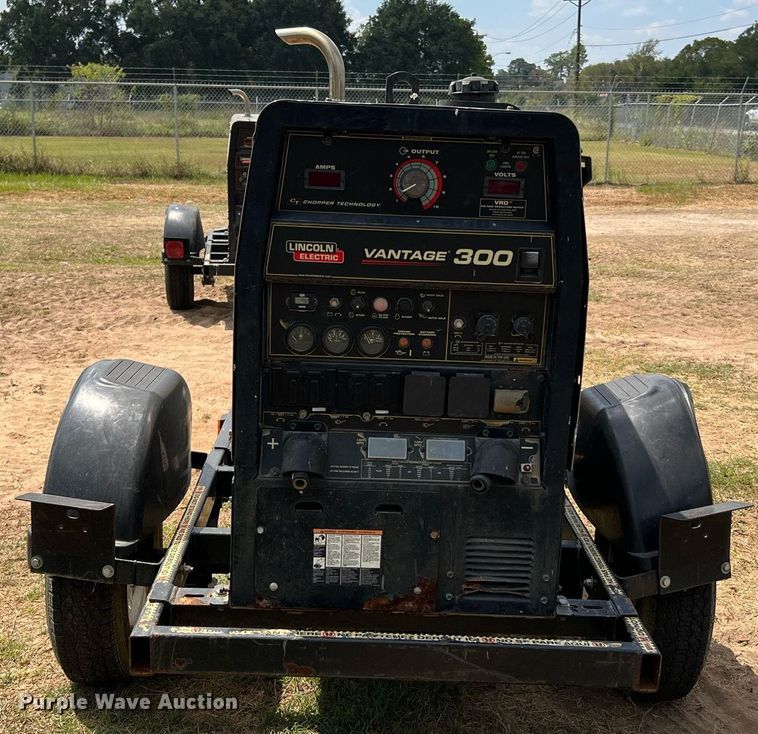 image for item LF9429 2017 Lincoln Electric Vantage 300  welder/generator