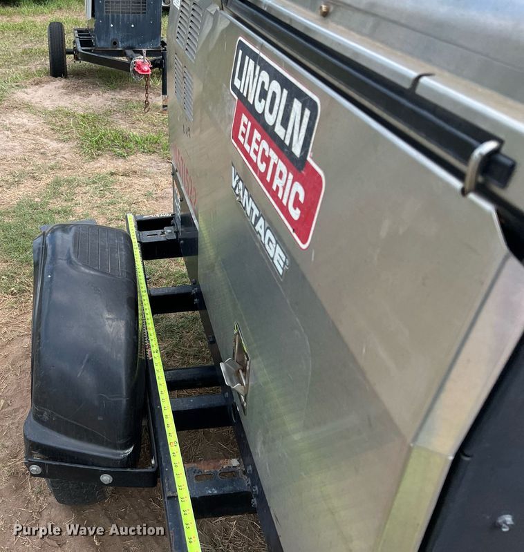 image for item LF9429 2017 Lincoln Electric Vantage 300  welder/generator