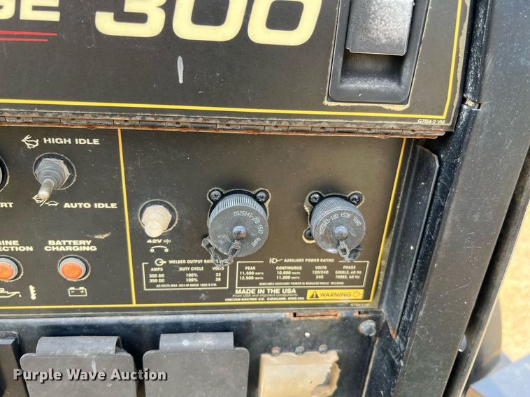 image for item LF9429 2017 Lincoln Electric Vantage 300  welder/generator
