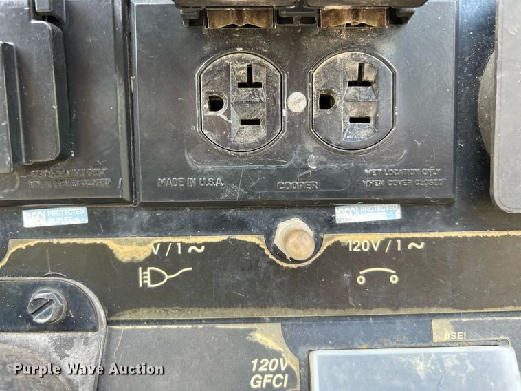 image for item LF9429 2017 Lincoln Electric Vantage 300  welder/generator