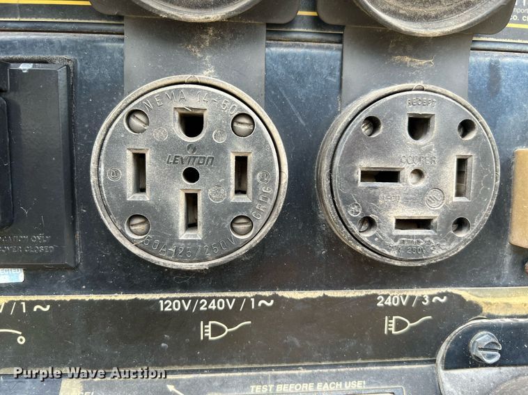 image for item LF9429 2017 Lincoln Electric Vantage 300  welder/generator