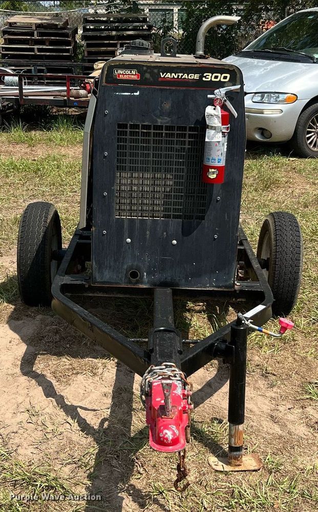 image for item LF9432 2018 Lincoln Electric Vantage 300  welder/generator
