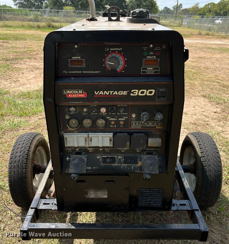 image for item LF9432 2018 Lincoln Electric Vantage 300  welder/generator
