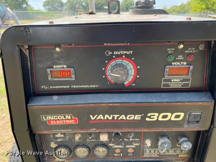 image for item LF9432 2018 Lincoln Electric Vantage 300  welder/generator