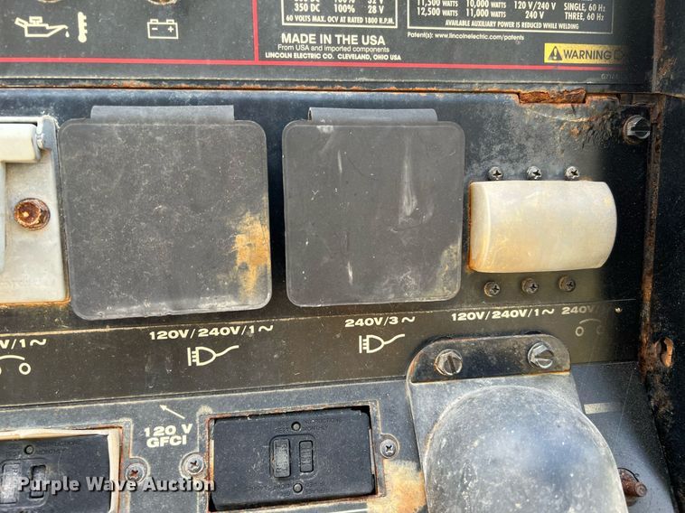 image for item LF9432 2018 Lincoln Electric Vantage 300  welder/generator