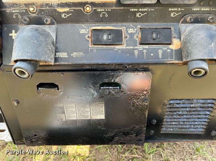 image for item LF9432 2018 Lincoln Electric Vantage 300  welder/generator