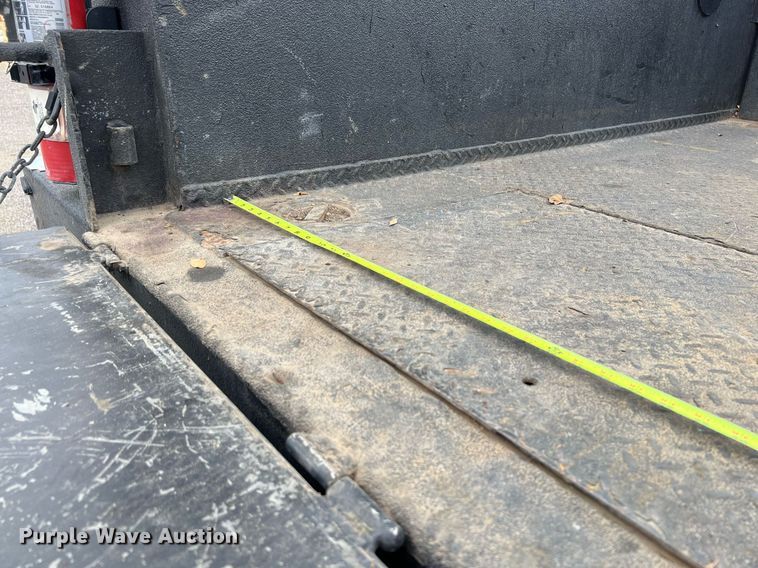 image for item LF9436 2015 Ford F550 Super Duty  utility / service truck