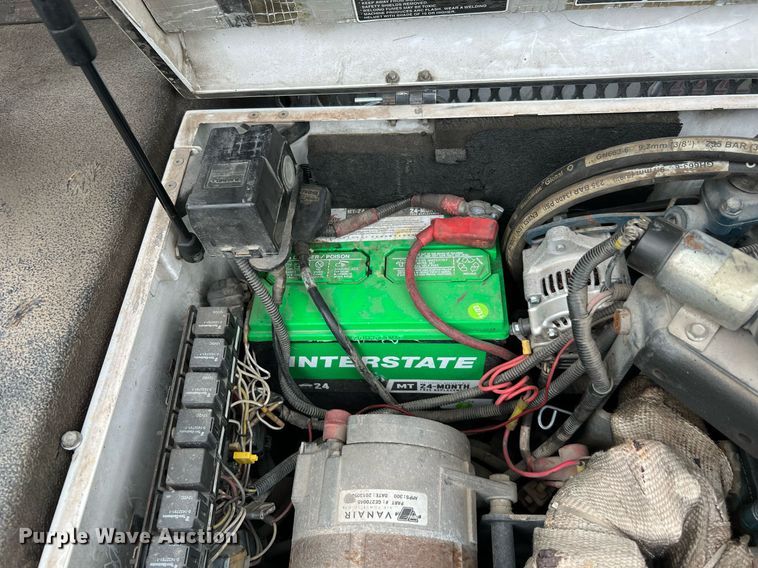 image for item LF9436 2015 Ford F550 Super Duty  utility / service truck