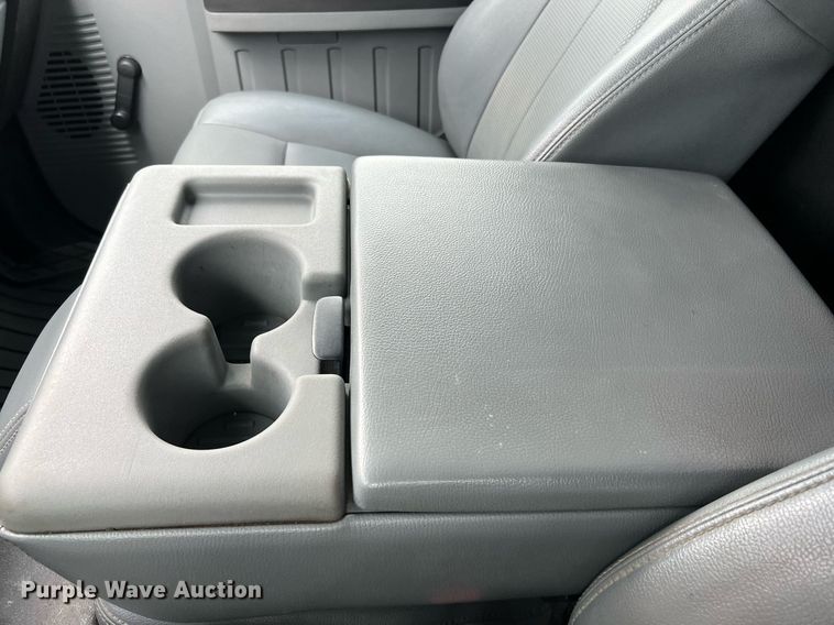 image for item LF9436 2015 Ford F550 Super Duty  utility / service truck