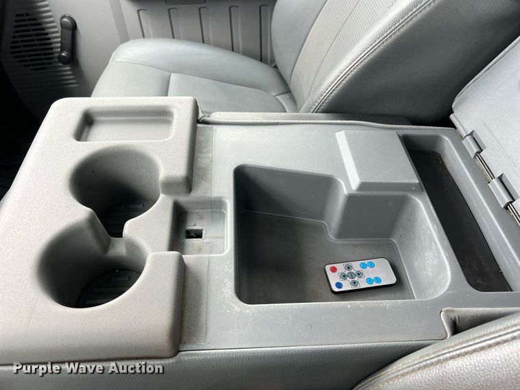 image for item LF9436 2015 Ford F550 Super Duty  utility / service truck