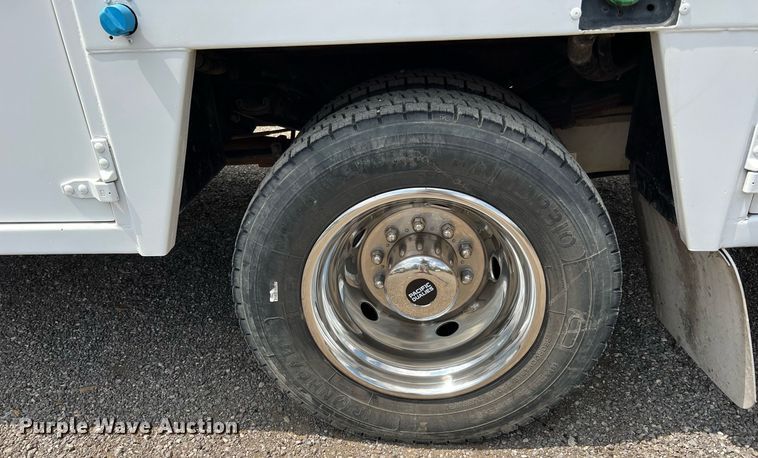 image for item LF9436 2015 Ford F550 Super Duty  utility / service truck