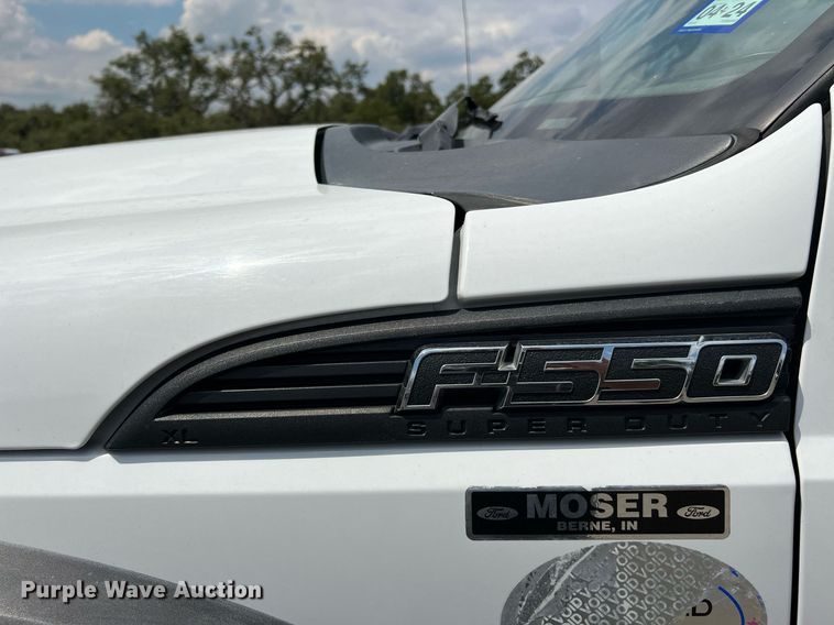 image for item LF9436 2015 Ford F550 Super Duty  utility / service truck
