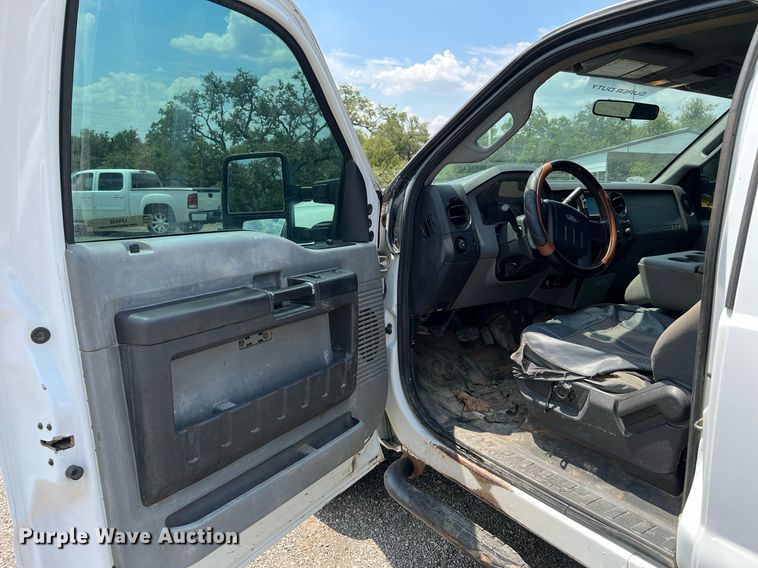 image for item LF9438 2012 Ford F250 Super Duty  SuperCab pickup truck