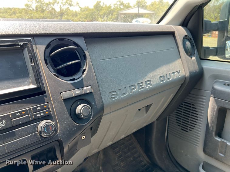 image for item LF9438 2012 Ford F250 Super Duty  SuperCab pickup truck