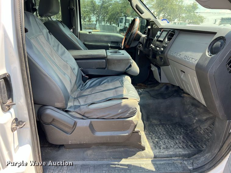 image for item LF9438 2012 Ford F250 Super Duty  SuperCab pickup truck