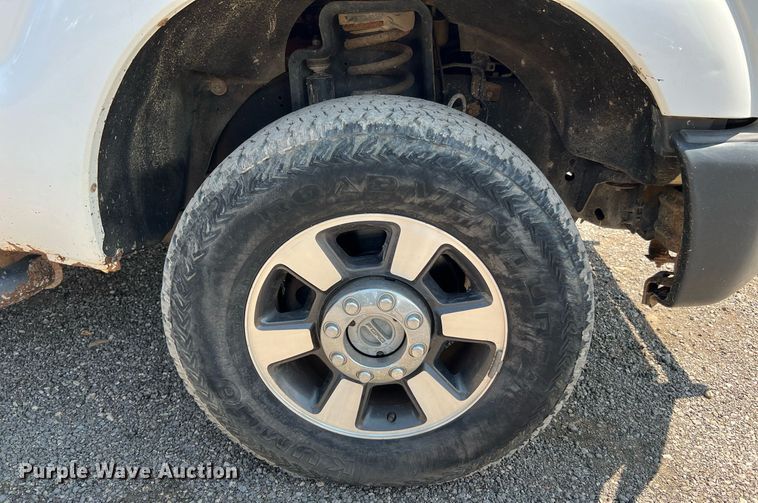 image for item LF9438 2012 Ford F250 Super Duty  SuperCab pickup truck