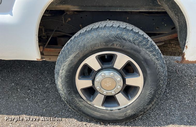 image for item LF9438 2012 Ford F250 Super Duty  SuperCab pickup truck