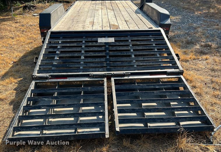 image for item LF9441 2021 Lamar  equipment trailer