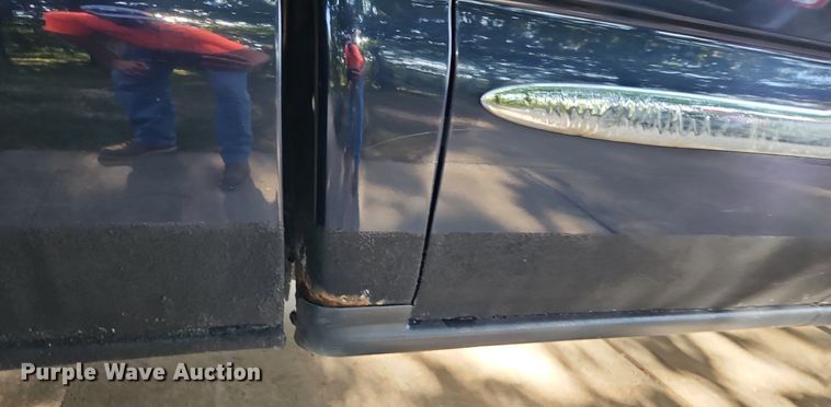 image for item LM9124 2005 GMC Sierra 1500  Ext. Cab pickup truck