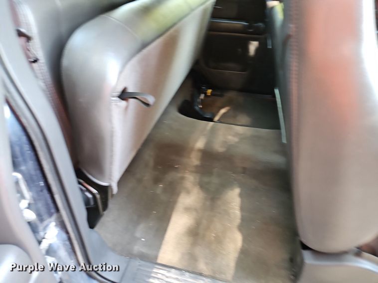 image for item LM9124 2005 GMC Sierra 1500  Ext. Cab pickup truck