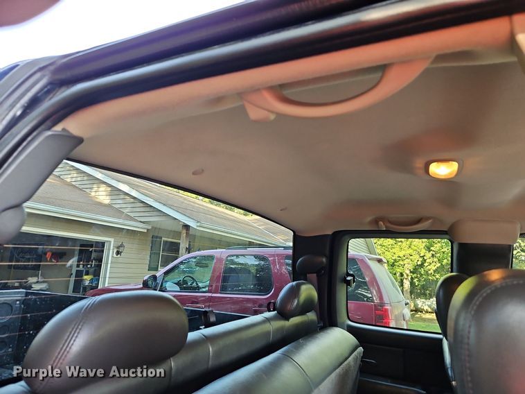 image for item LM9124 2005 GMC Sierra 1500  Ext. Cab pickup truck