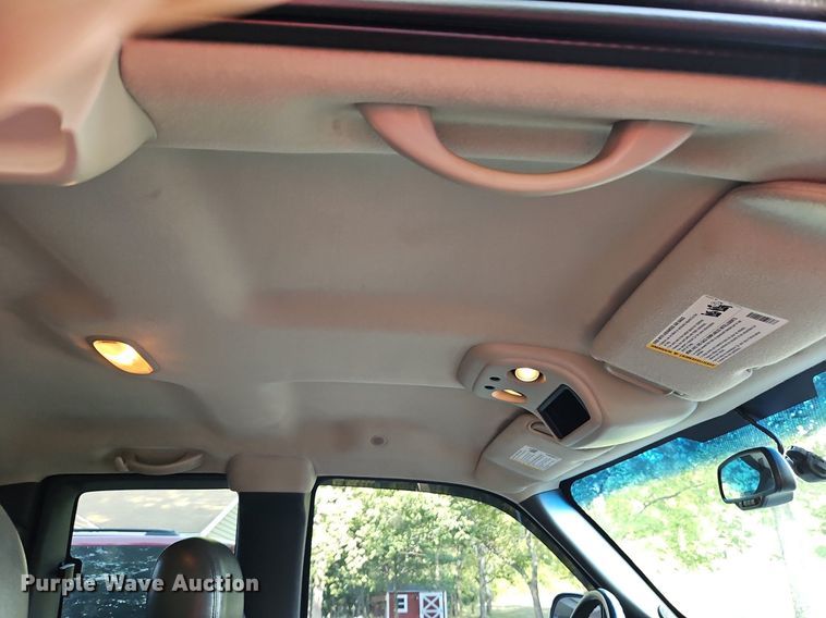 image for item LM9124 2005 GMC Sierra 1500  Ext. Cab pickup truck