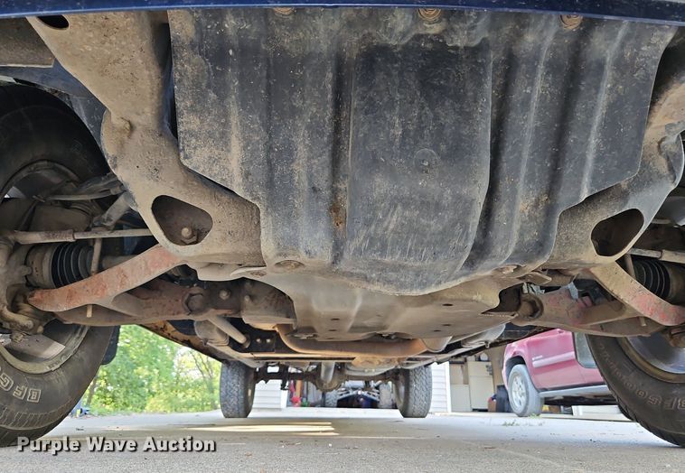 image for item LM9124 2005 GMC Sierra 1500  Ext. Cab pickup truck