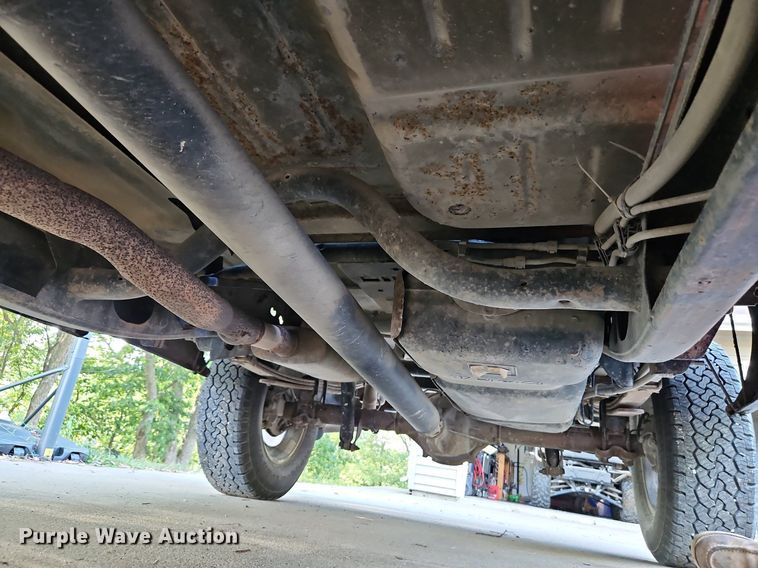 image for item LM9124 2005 GMC Sierra 1500  Ext. Cab pickup truck