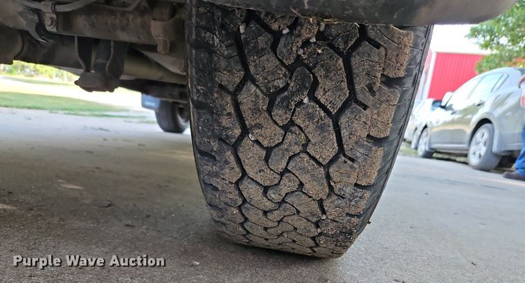 image for item LM9124 2005 GMC Sierra 1500  Ext. Cab pickup truck