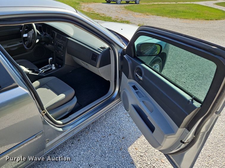 image for item LM9127 2006 Dodge Charger