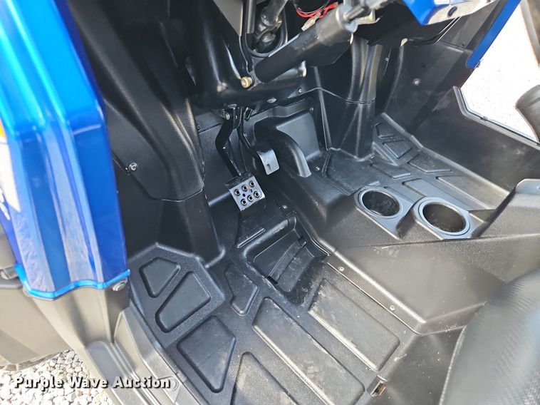 image for item LM9130 2013 Polaris RZR4 800EFI  utility vehicle