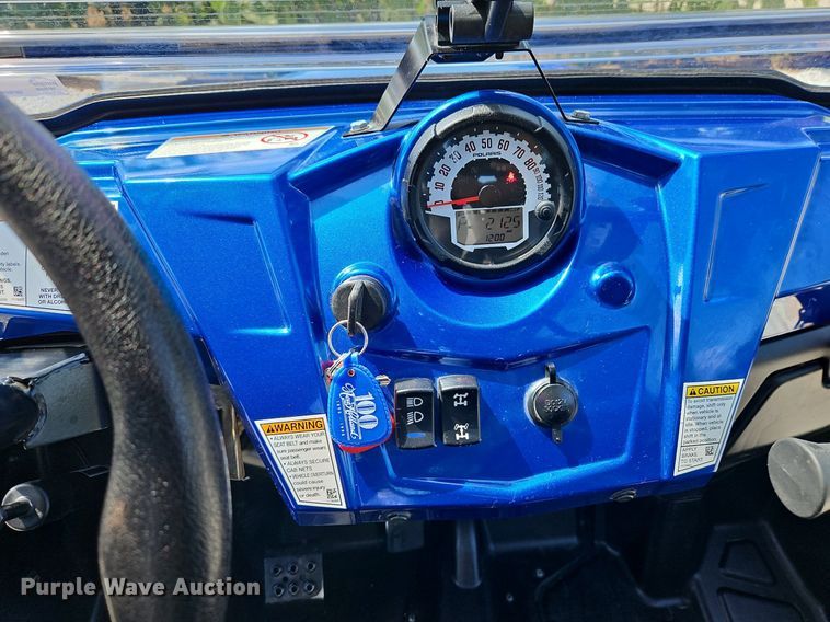 image for item LM9130 2013 Polaris RZR4 800EFI  utility vehicle