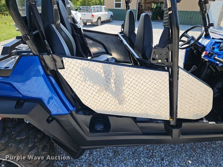 image for item LM9130 2013 Polaris RZR4 800EFI  utility vehicle